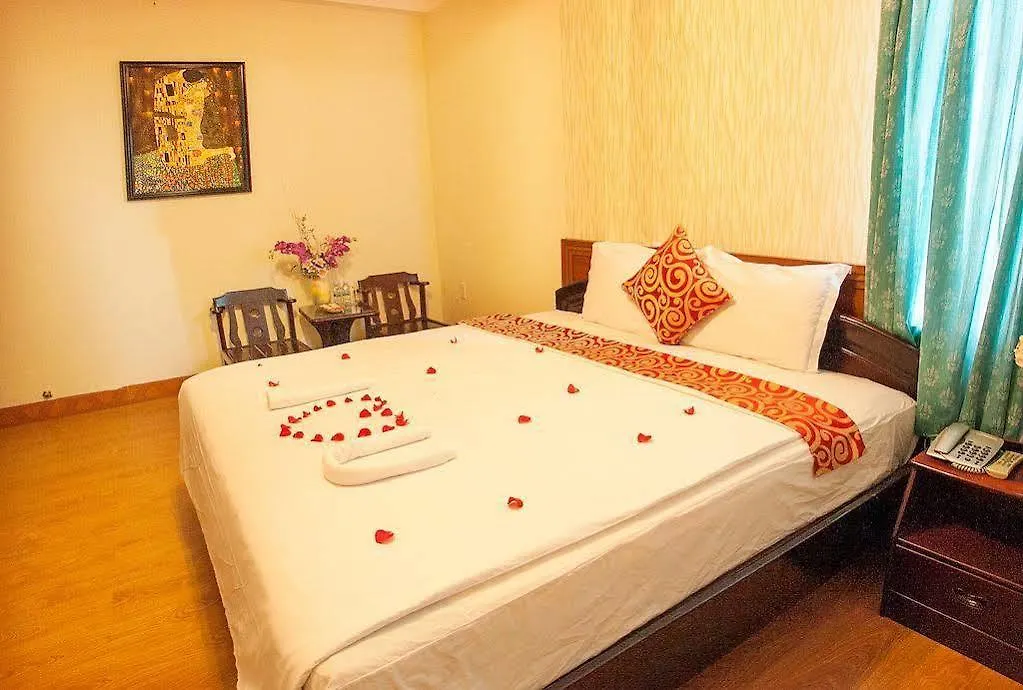 Galaxy 2 Hotel Nha Trang 3*,
